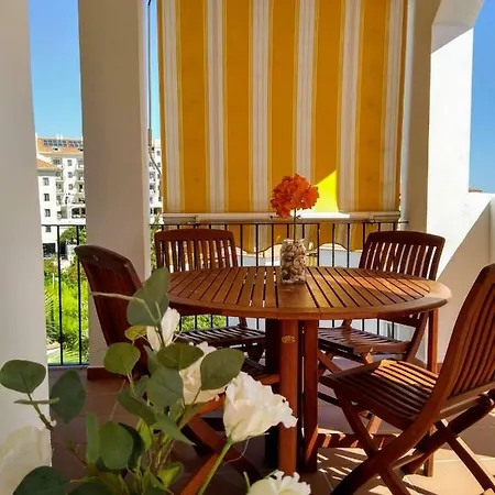 Lomas De Mena Apartment *