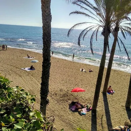 Lomas De Mena *